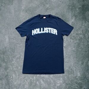 Vintage Y2K Hollister White Spell-Out Graphic Print Navy Blue T-Shirt Adult Sm